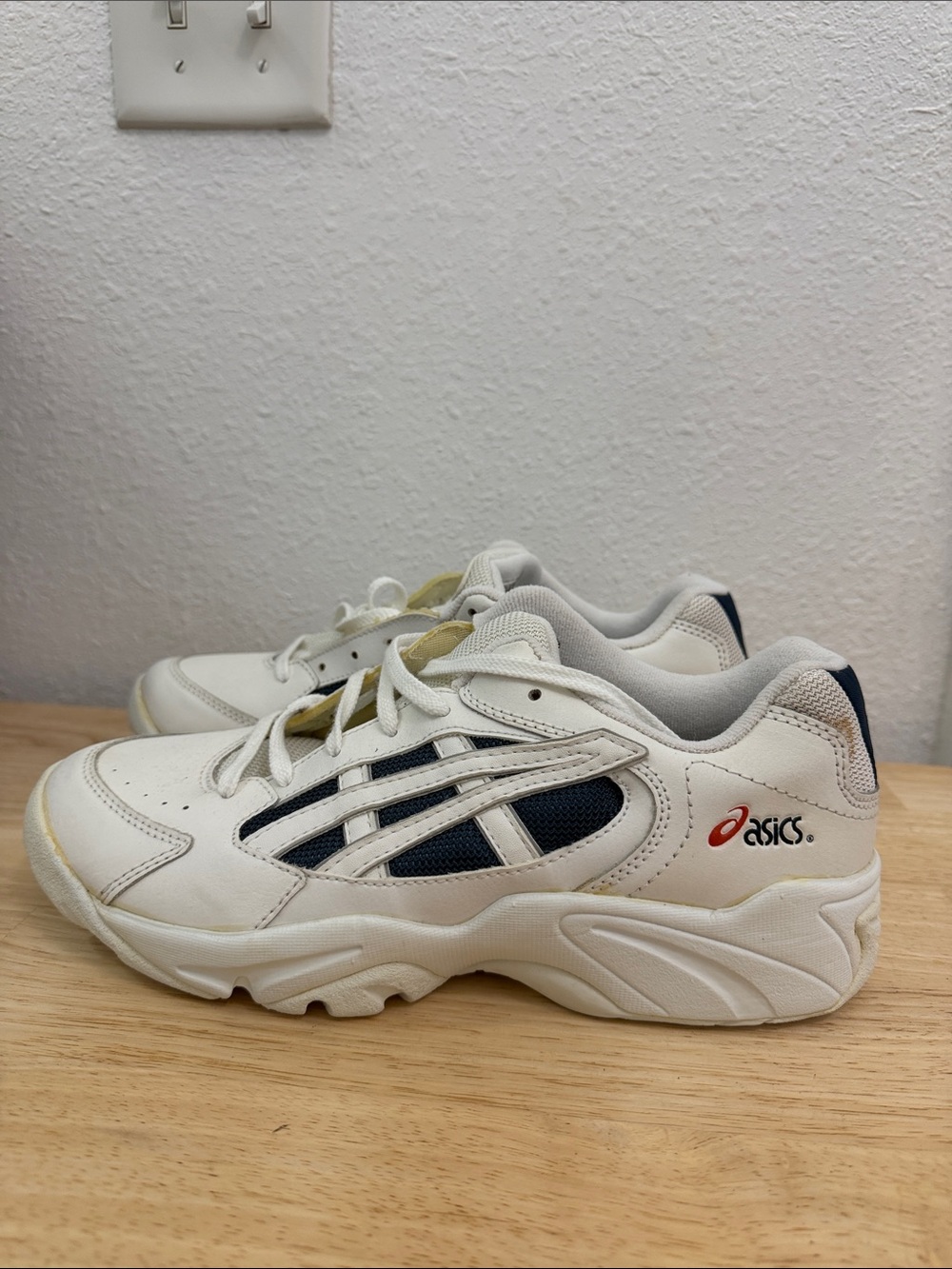 Vintage RARE ASICS SAMPLE sz 10 Mens SL825 no box